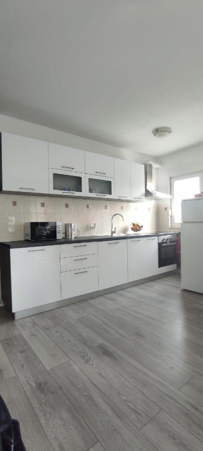 Apartman K&S Kastela Exterior photo